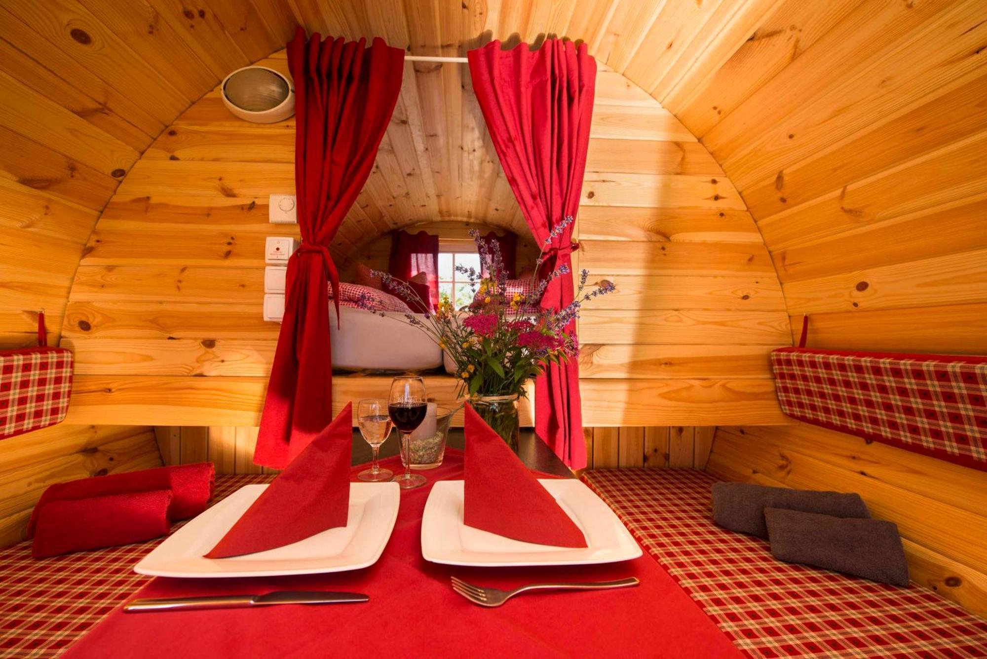 Muellers Weingut Und Weinstube Im Auerberg Apartment Nordheim  Bagian luar foto